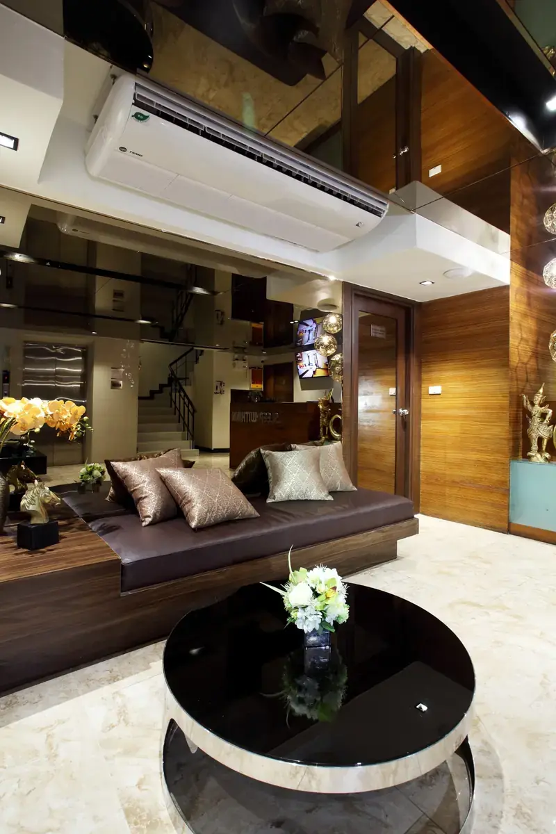 Sleep Withinn Lobby 4